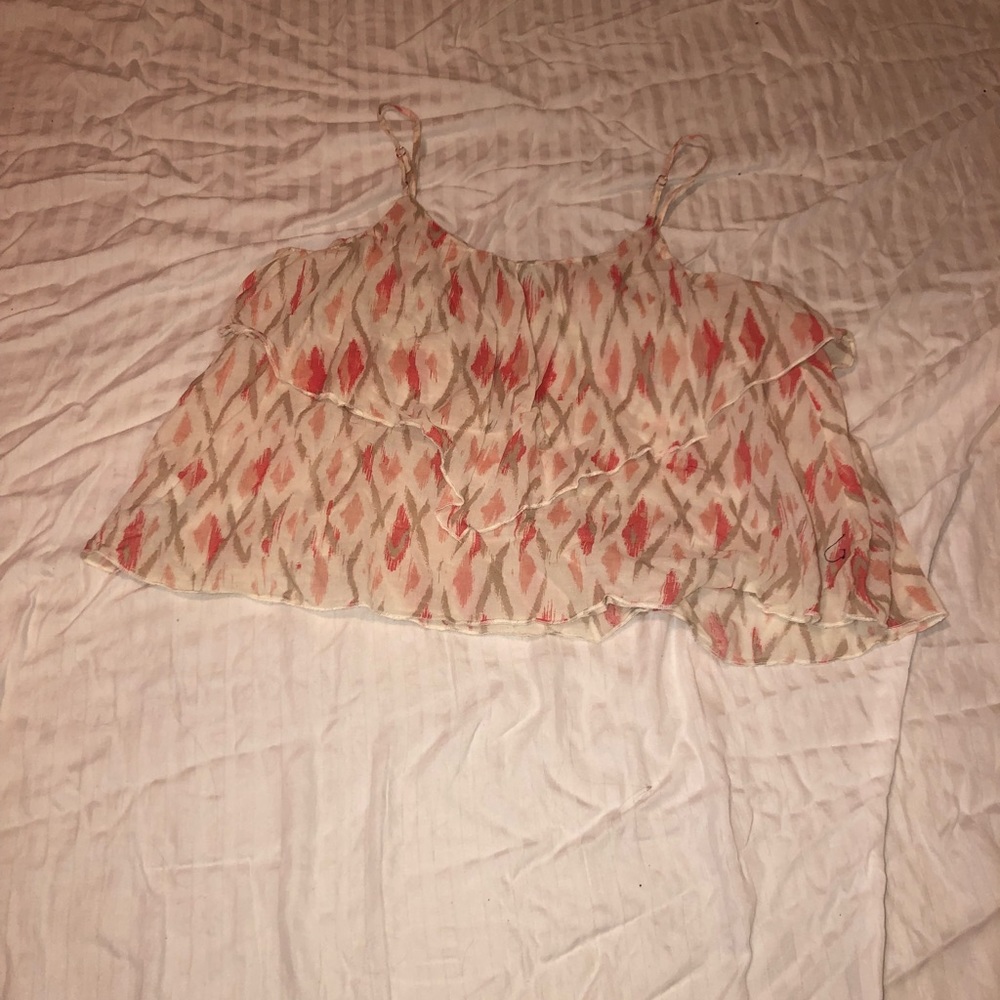 Gap Layered Tank - Picture 2 of 3